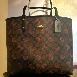 Coach Reversible City Tote 1/2 Moon Print(F89155)